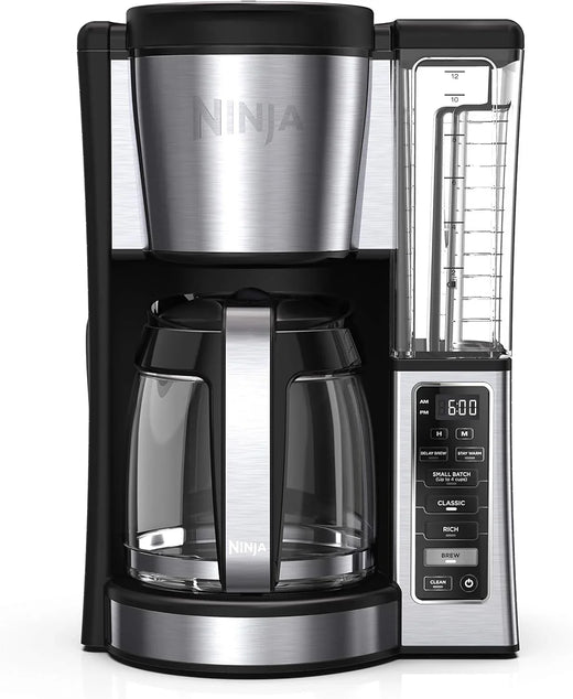 Programmable coffee machine, featuring two brewing modes, adjustable pre-heating plate and delayed brewing function