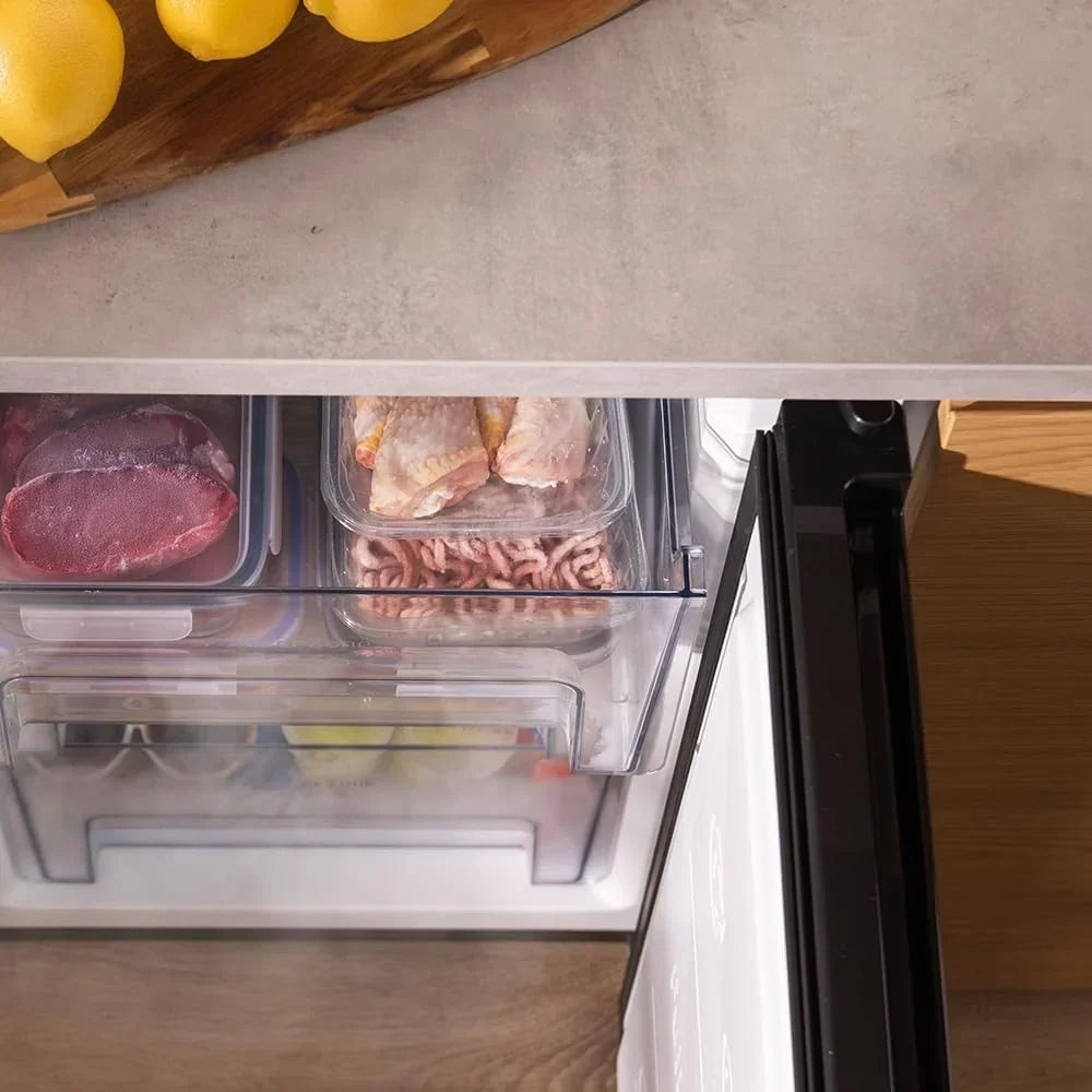 Cecotec Congelador Vertical Sobremesa 97 L Bolero CoolMarket TF 97 Inox, Clase Energética E, Diseño compacto, Puerta reversible, 3 Cajones, Medidas